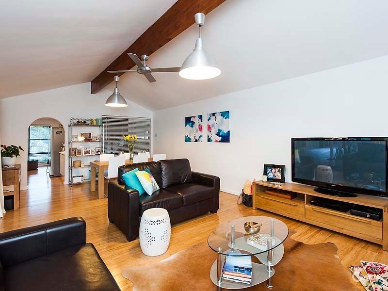 18 Loaring Street, Mandurah WA 6210