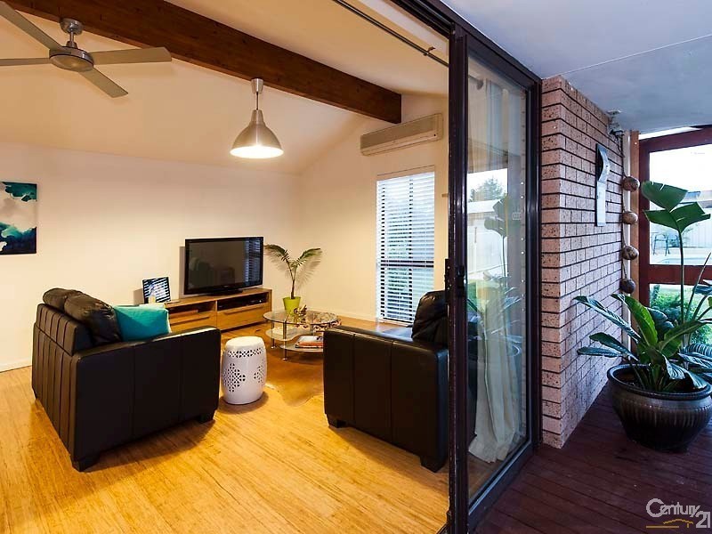 18 Loaring Street, Mandurah WA 6210