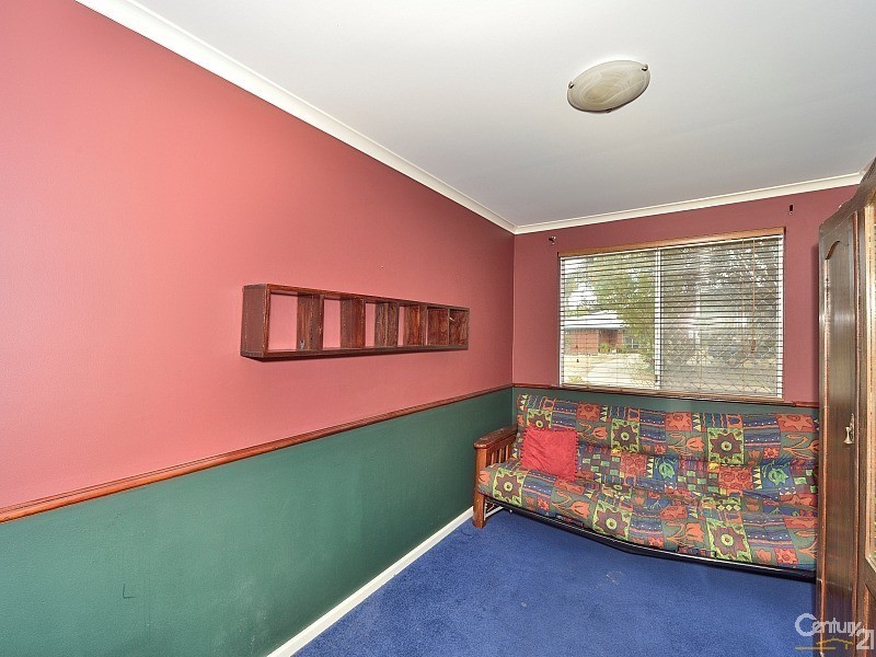 10 Yanagin Road, Greenfields WA 6210