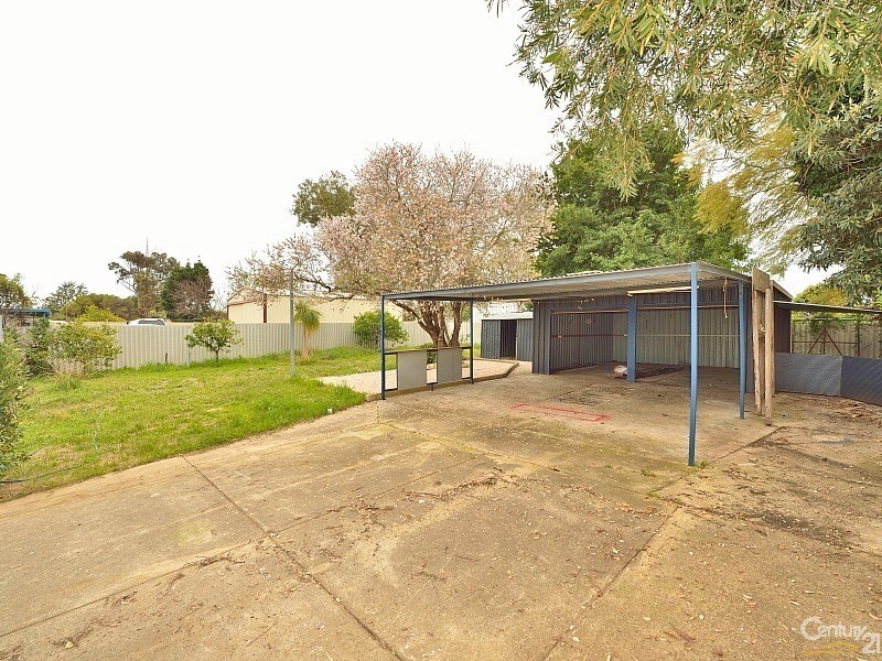 10 Yanagin Road, Greenfields WA 6210