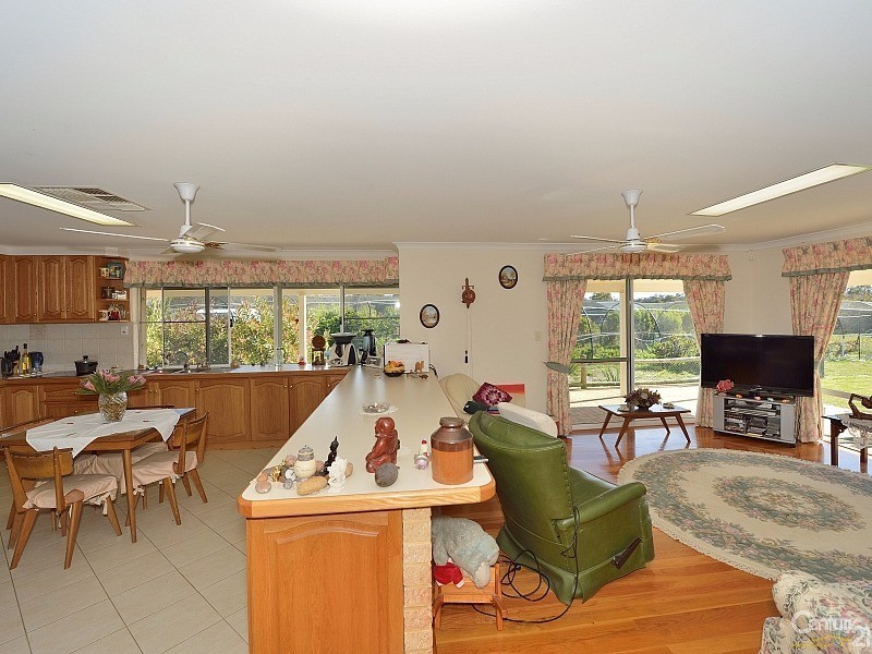 146 Caponi Road, Barragup WA 6209