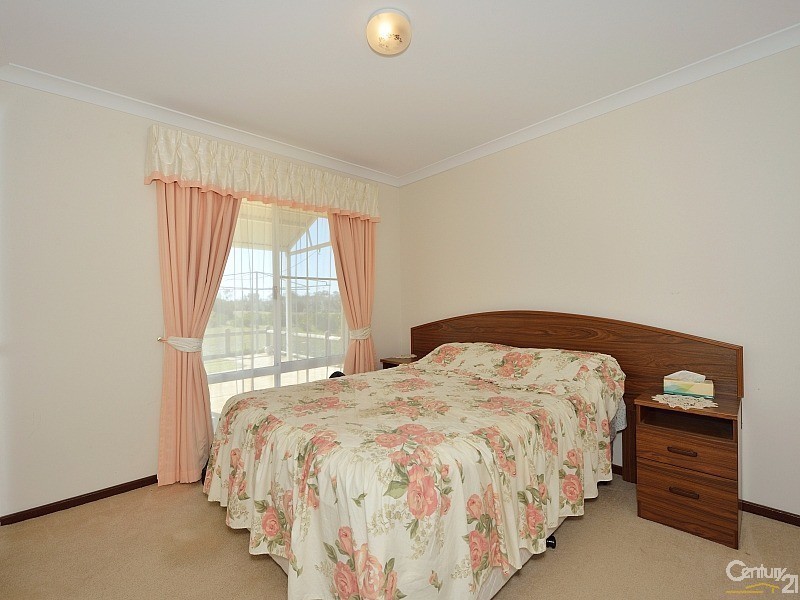 146 Caponi Road, Barragup WA 6209