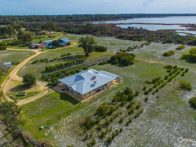 146 Caponi Road, Barragup WA 6209