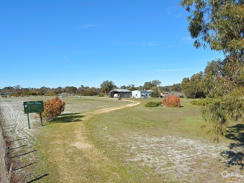 146 Caponi Road, Barragup WA 6209