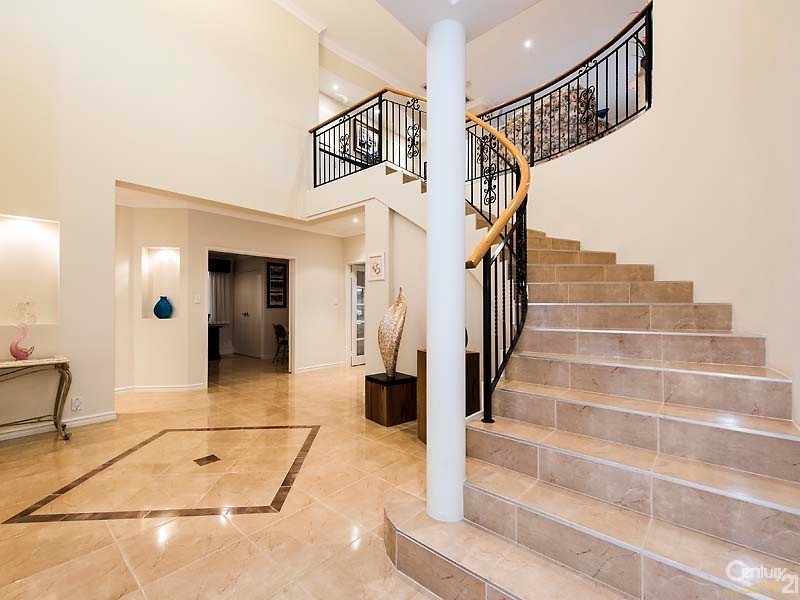 20 Brindabella Crescent, Halls Head WA 6210