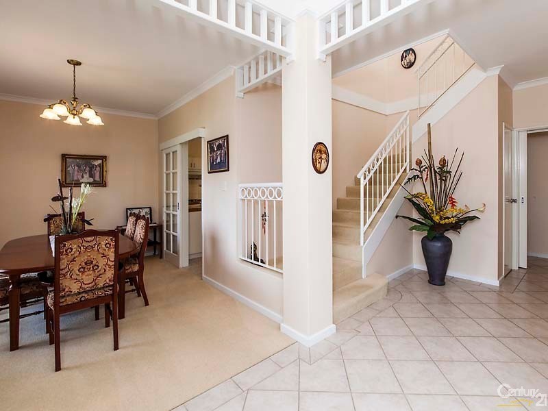 12 Batavia Avenue, Wannanup WA 6210