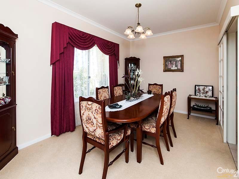 12 Batavia Avenue, Wannanup WA 6210