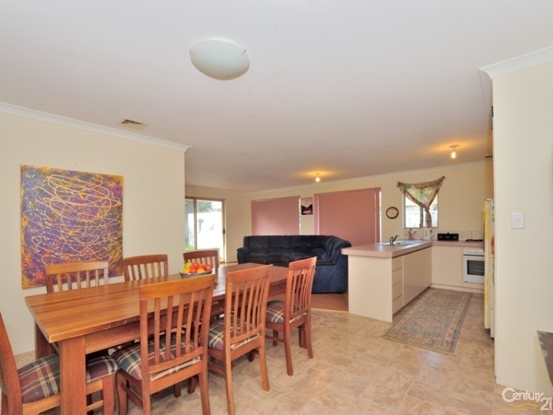 18 Buchanan Elbow, Greenfields WA 6210