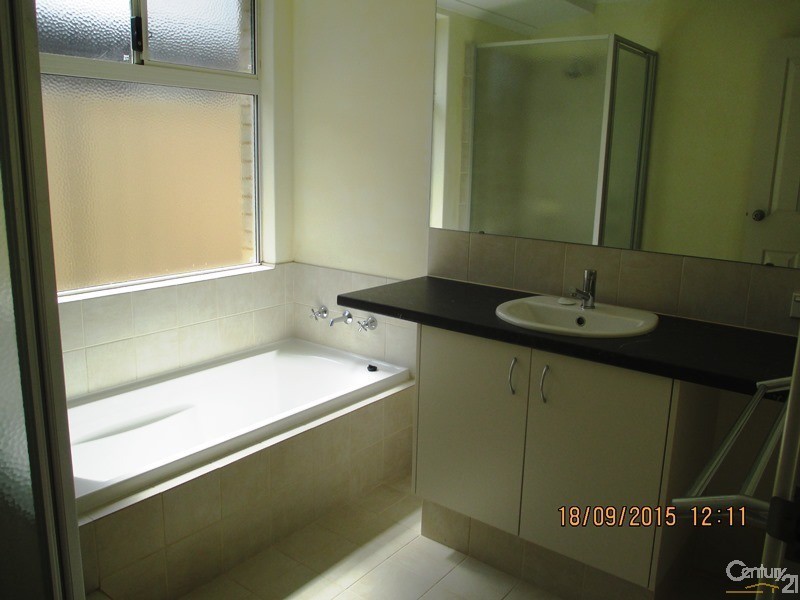 7 Hirono Approach, Meadow Springs WA 6210