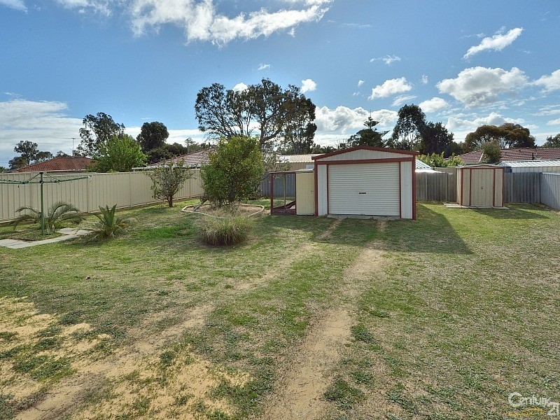 12 Casula Avenue, Coodanup WA 6210