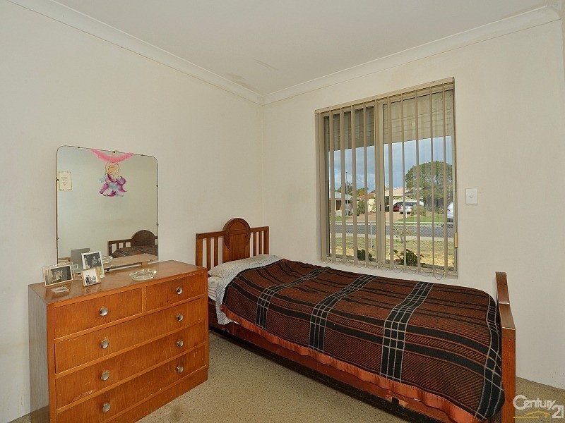 12 Casula Avenue, Coodanup WA 6210