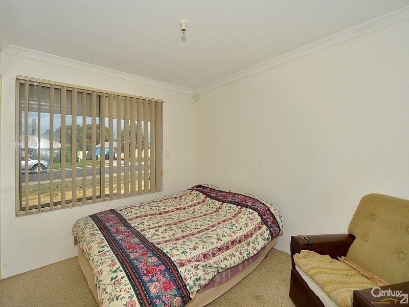 12 Casula Avenue, Coodanup WA 6210