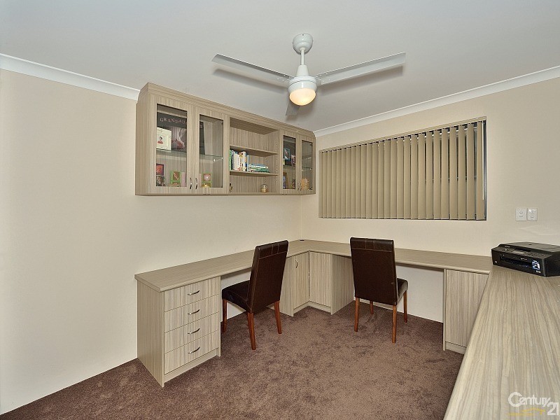 6 Cimarron Edge, Meadow Springs WA 6210