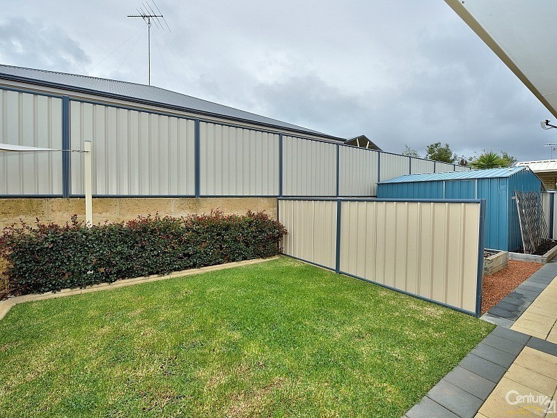 6 Cimarron Edge, Meadow Springs WA 6210