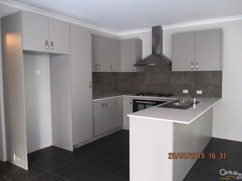 5 Galveston Court, Meadow Springs WA 6210