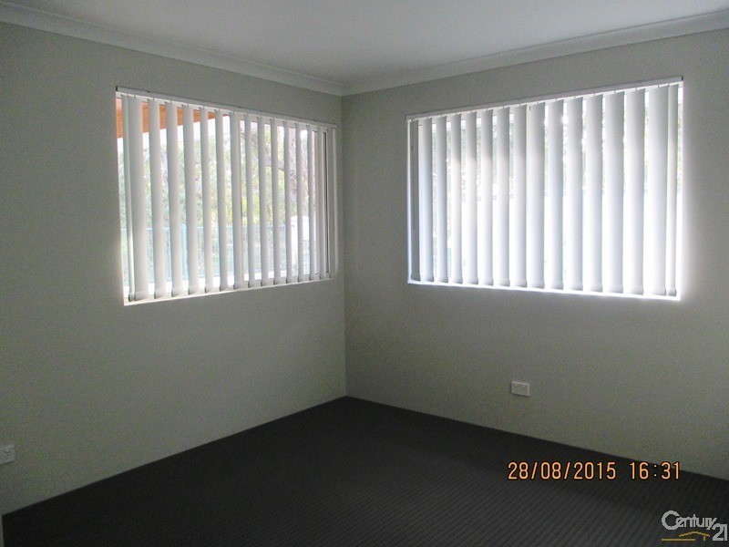 5 Galveston Court, Meadow Springs WA 6210