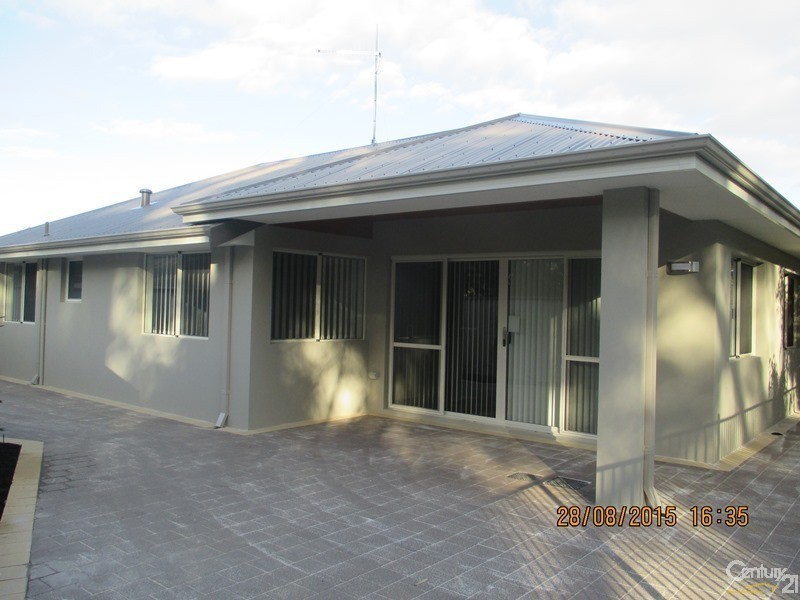 5 Galveston Court, Meadow Springs WA 6210