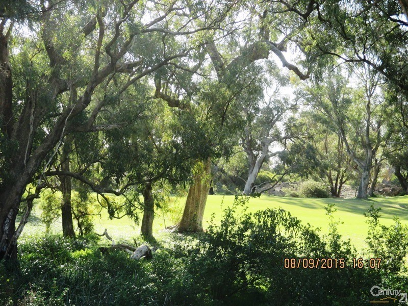 5 Galveston Court, Meadow Springs WA 6210