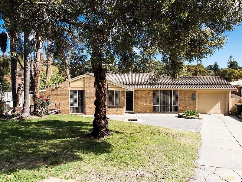 49 Carina Circle, Halls Head WA 6210