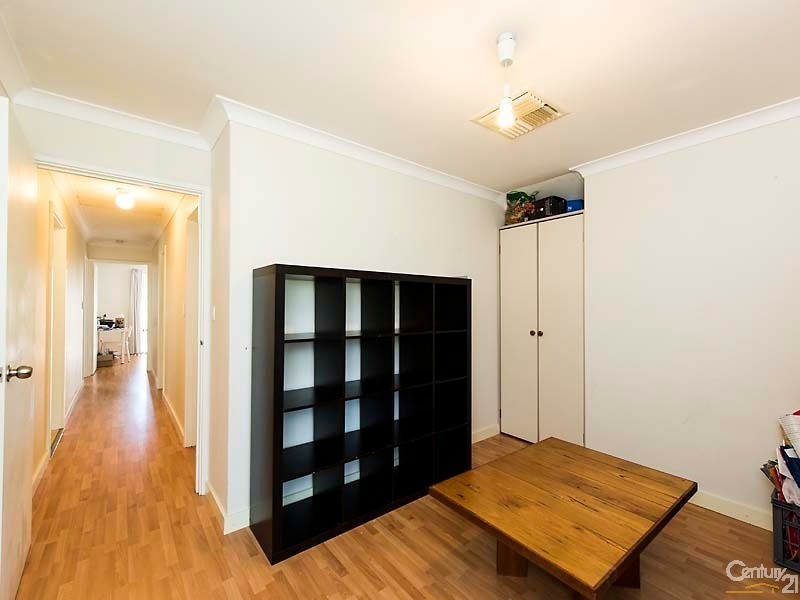 49 Carina Circle, Halls Head WA 6210
