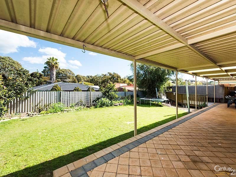 49 Carina Circle, Halls Head WA 6210