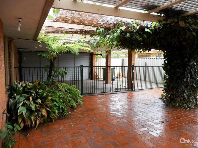 5 St Laurent Close, Greenfields WA 6210