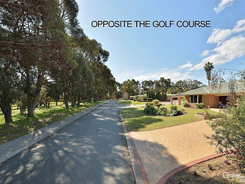 1 Dale Close, Halls Head WA 6210