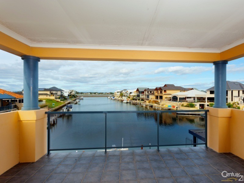 5 Fistina Ramble, Halls Head WA 6210