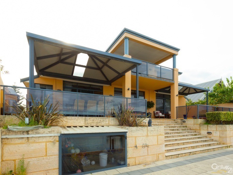 5 Fistina Ramble, Halls Head WA 6210