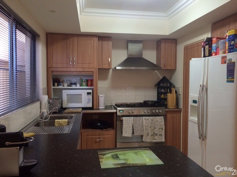 3/21 Pebble Beach Boulevard, Meadow Springs WA 6210