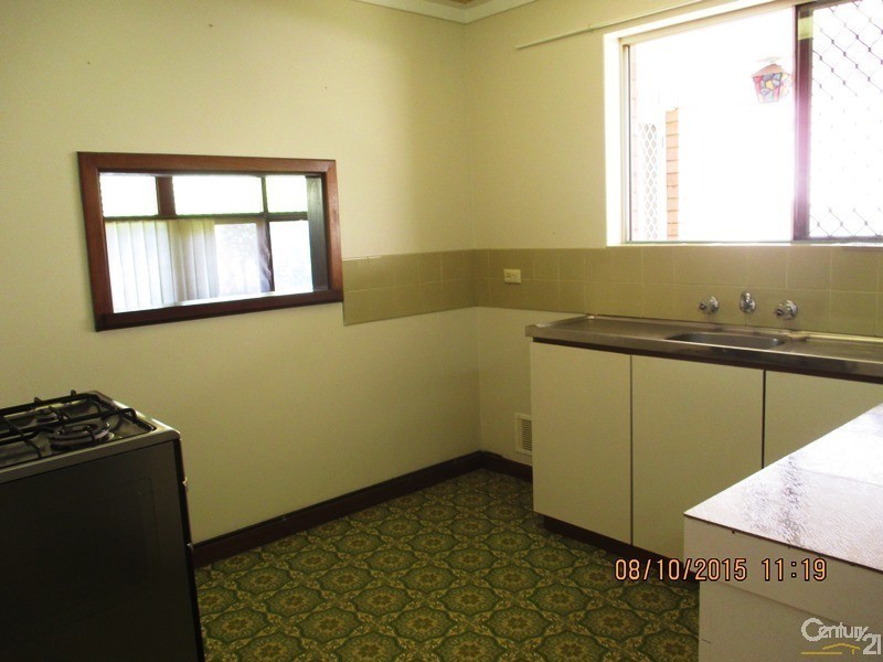 10 Heron Street, Dudley Park WA 6210