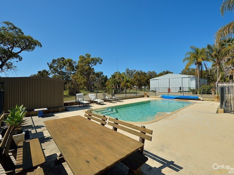 94 Lymon Road, Stake Hill WA 6181