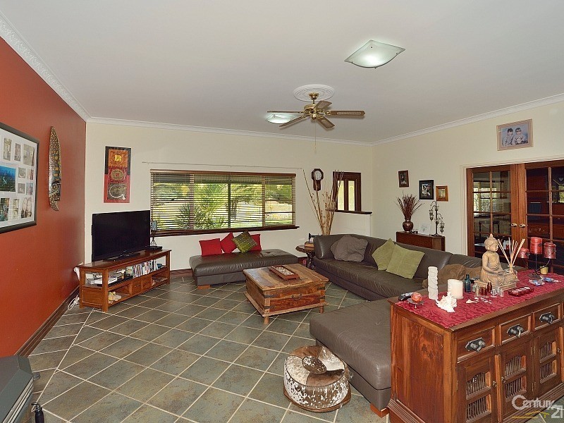 94 Lymon Road, Stake Hill WA 6181