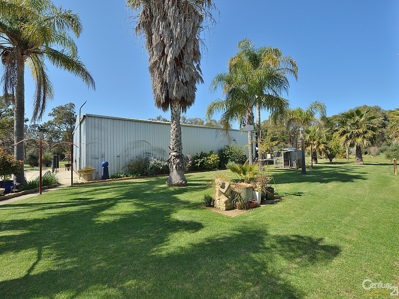 94 Lymon Road, Stake Hill WA 6181