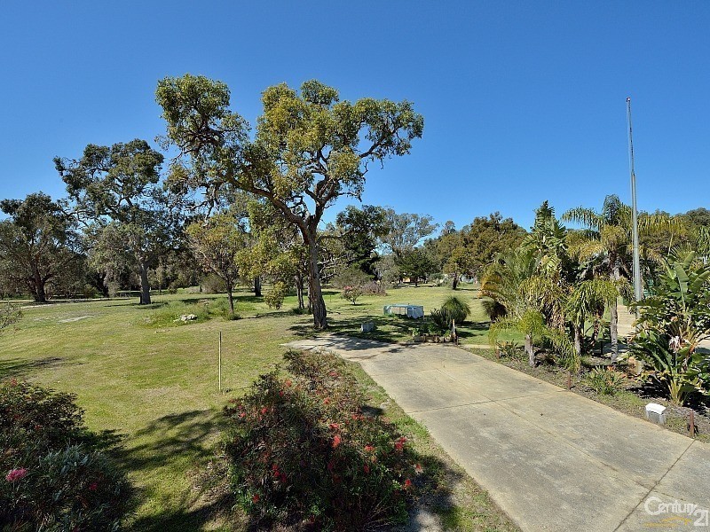 94 Lymon Road, Stake Hill WA 6181