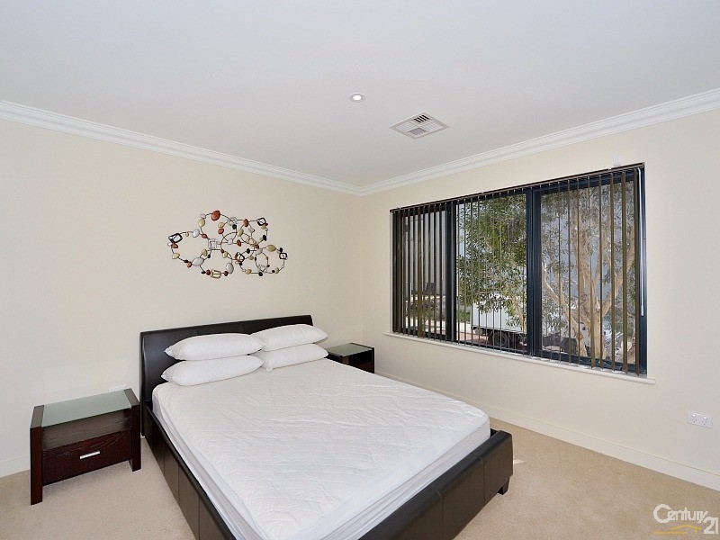 1/27 Treviso Mews, Mandurah WA 6210