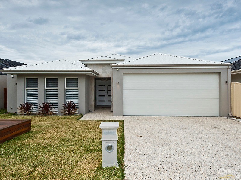 76 Caspian Drive, Wannanup WA 6210