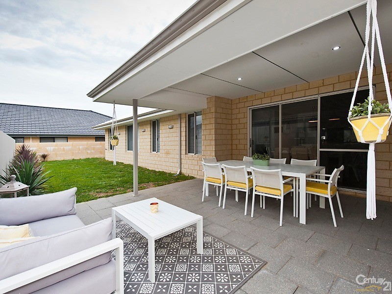 76 Caspian Drive, Wannanup WA 6210