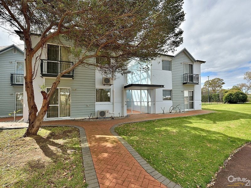 2/40 Marina Quay Drive, Erskine WA 6210