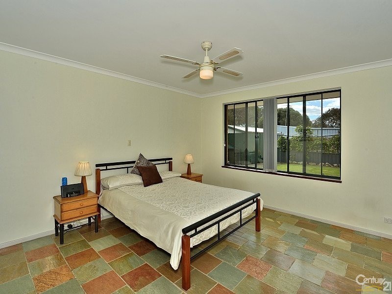 27 Bight Reefs Road, Singleton WA 6175