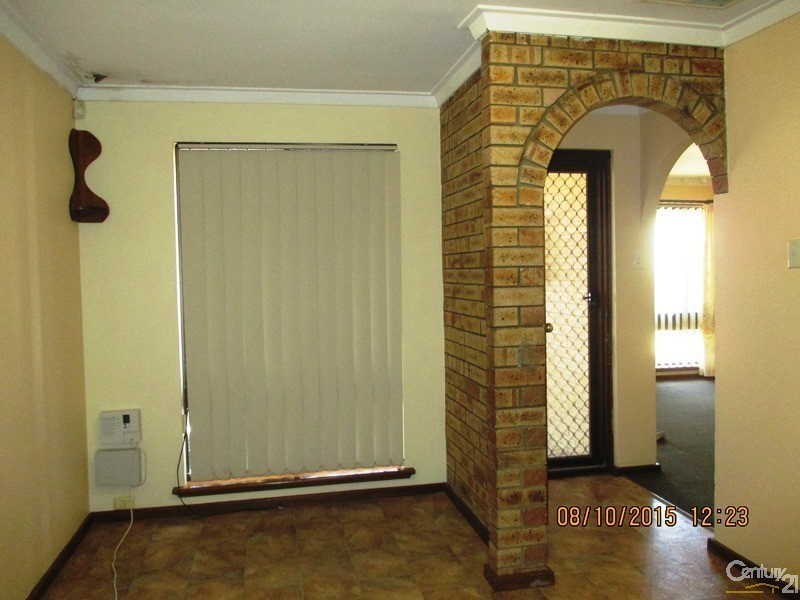 1/32 Hackett Street, Mandurah WA 6210