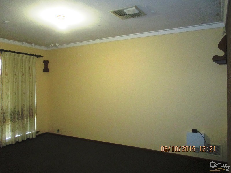 1/32 Hackett Street, Mandurah WA 6210