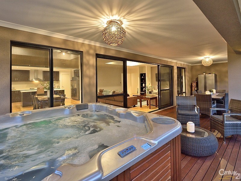 6 Twilight Ridge, Secret Harbour WA 6173