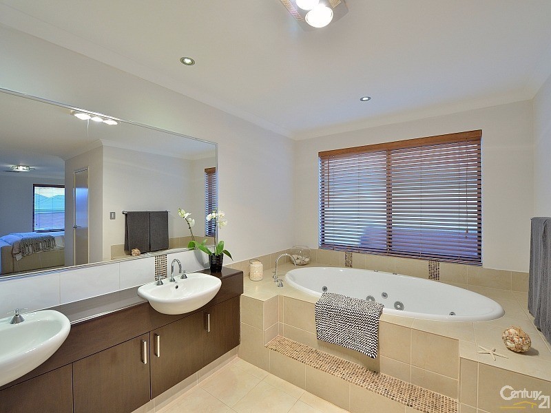 6 Twilight Ridge, Secret Harbour WA 6173