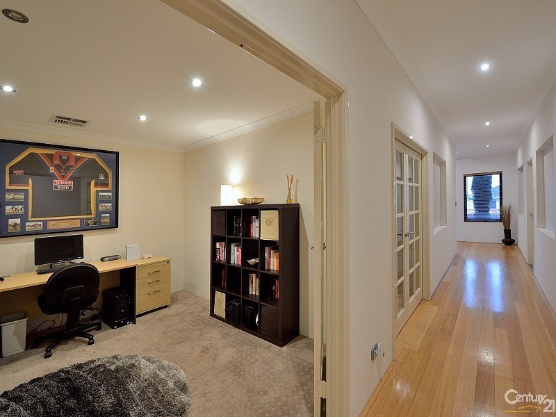 6 Twilight Ridge, Secret Harbour WA 6173