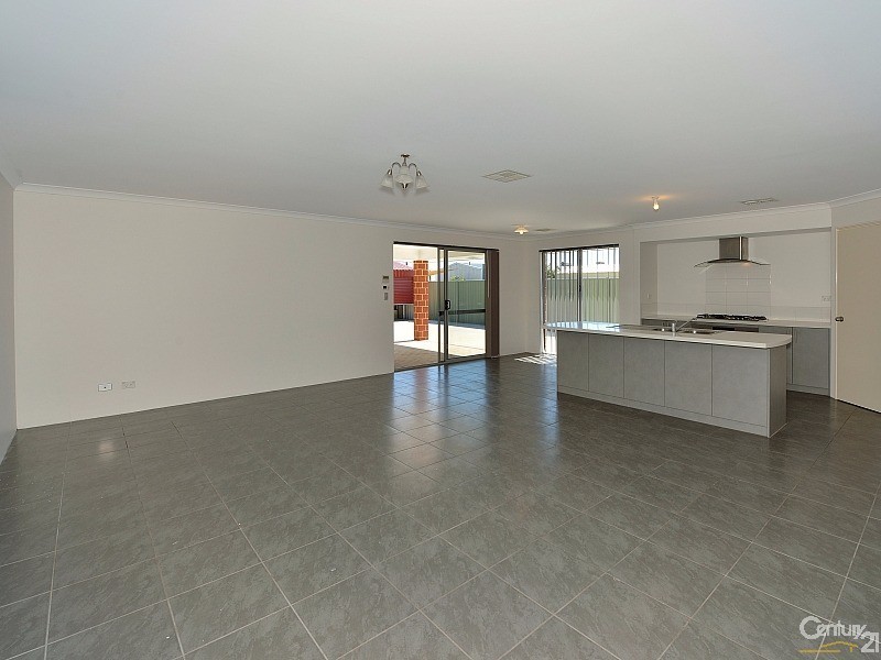 21 Bibbulmun Meander, Ravenswood WA 6208