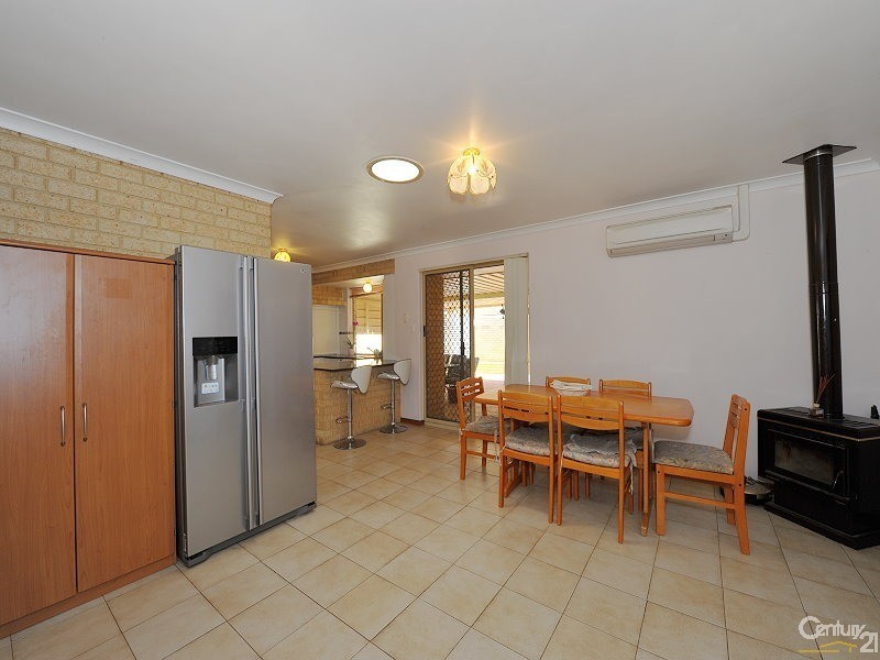 30 Angalore Road, Madora Bay WA 6210