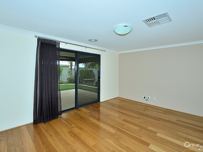 12 Eglinton Terrace, Dudley Park WA 6210