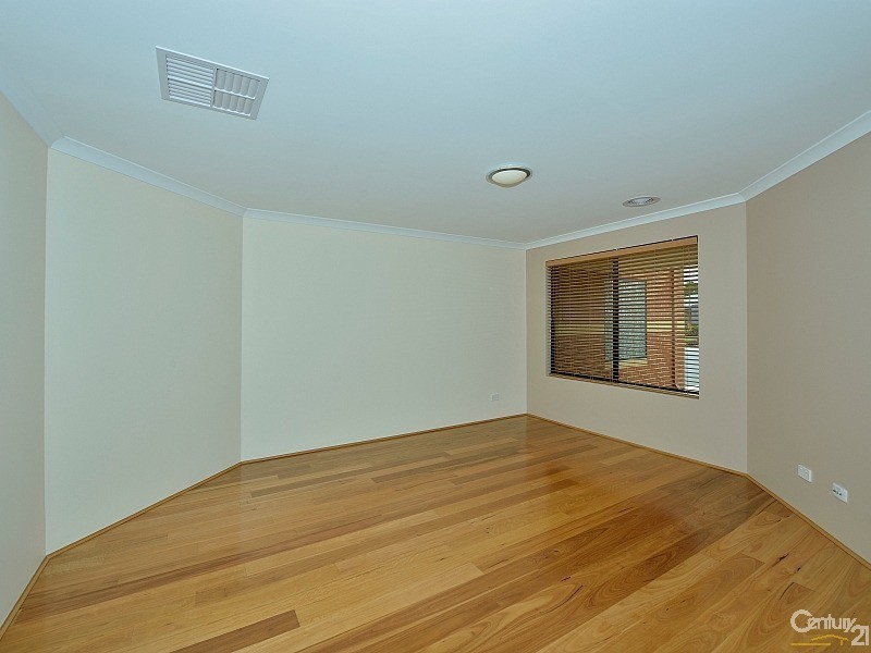 12 Eglinton Terrace, Dudley Park WA 6210