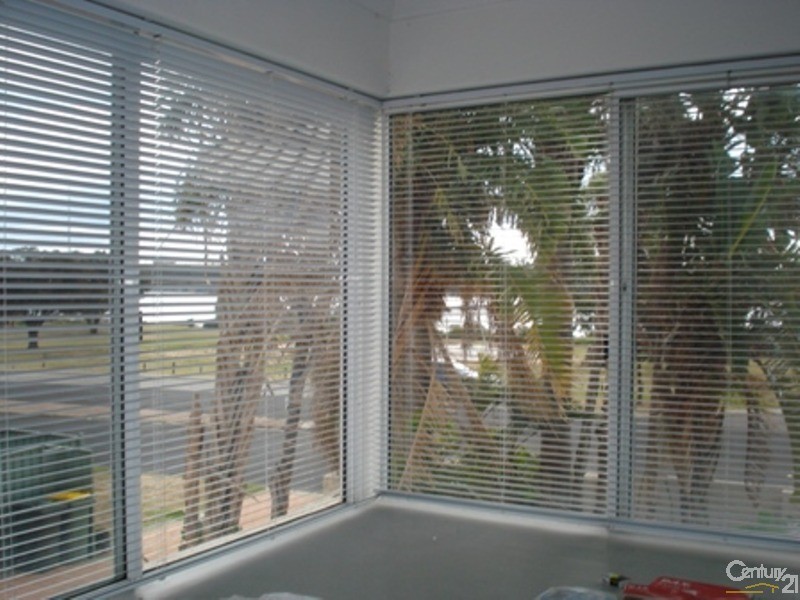 61 Waterside Drive, Dudley Park WA 6210
